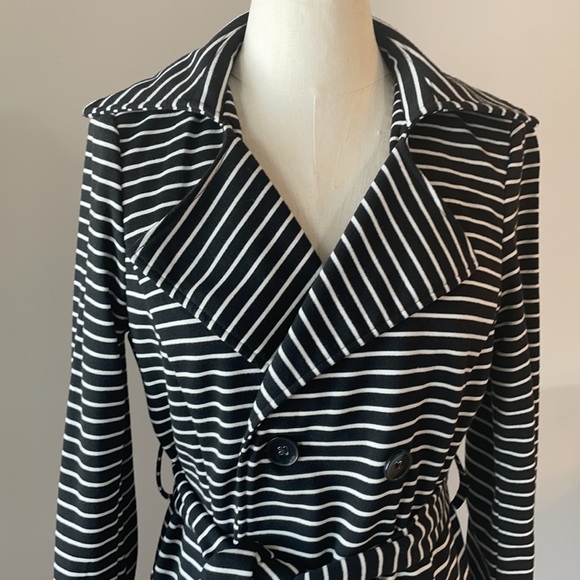 Women’s black and white striped BELTED JACKET. stretchy, double breasted. SZ med - Picture 9 of 16